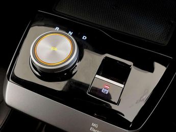 MG MG4 64kWh Trophy Long Range Hatchback 5dr Electric Auto (203 ps)