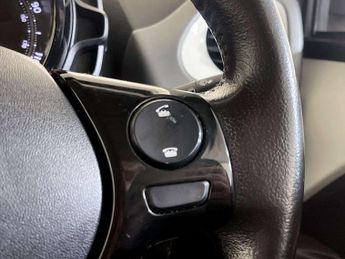 Toyota AYGO 1.0 VVT-i x-play Hatchback 5dr Petrol Manual Euro 6 (71 ps)