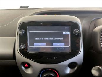 Toyota AYGO 1.0 VVT-i x-play Hatchback 5dr Petrol Manual Euro 6 (71 ps)