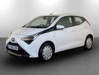 Toyota AYGO 1.0 VVT-i x-play Hatchback 5dr Petrol Manual Euro 6 (71 ps)