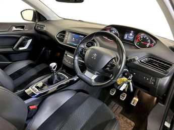 Peugeot 308 1.2 PureTech Tech Edition Hatchback 5dr Petrol Manual Euro 6 (s/