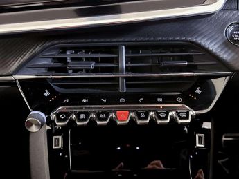 Peugeot E-208 50kWh GT Premium Hatchback 5dr Electric Auto (136 ps)