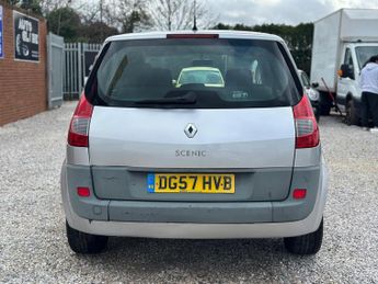 Renault Scenic 1.6 VVT Dynamique 5dr