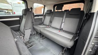 Toyota PROACE Verso 1.5D Shuttle Medium MPV MWB Euro 6 (s/s) 5dr (9 Seat)