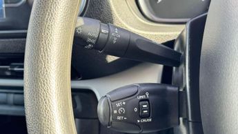 Toyota PROACE Verso 2.0D Shuttle Long MPV LWB Euro 6 (s/s) 5dr (9 Seat)