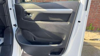 Toyota PROACE Verso 2.0D Shuttle Long MPV LWB Euro 6 (s/s) 5dr (9 Seat)