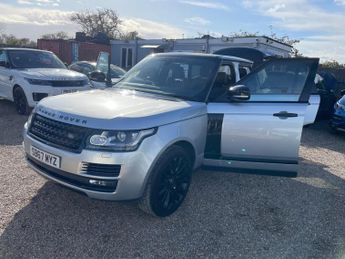 Land Rover Range Rover 3.0 TD V6 Vogue Auto 4WD Euro 6 (s/s) 5dr