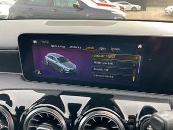 Mercedes-Benz A Class 1.5 A180d AMG Line (Premium) 7G-DCT Euro 6 (s/s) 5dr