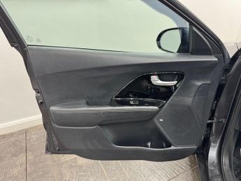 Kia Niro 1.6 GDi 8.9kWh 3 DCT Euro 6 (s/s) 5dr