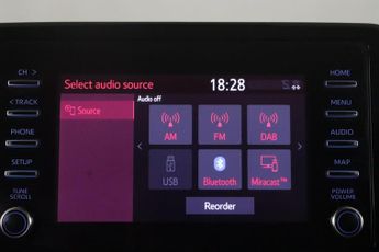 Toyota Yaris 1.5 VVT-h Icon E-CVT Euro 6 (s/s) 5dr