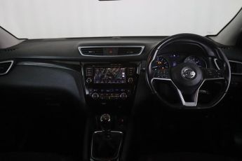 Nissan Qashqai 1.3 DIG-T Acenta Premium Euro 6 (s/s) 5dr