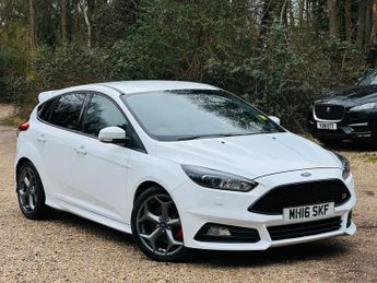 Ford Focus 2.0T EcoBoost ST-3 Euro 6 (s/s) 5dr