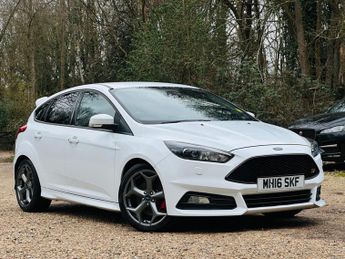 Ford Focus 2.0T EcoBoost ST-3 Euro 6 (s/s) 5dr