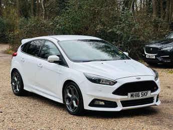 Ford Focus 2.0T EcoBoost ST-3 Euro 6 (s/s) 5dr