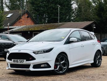 Ford Focus 2.0T EcoBoost ST-3 Euro 6 (s/s) 5dr