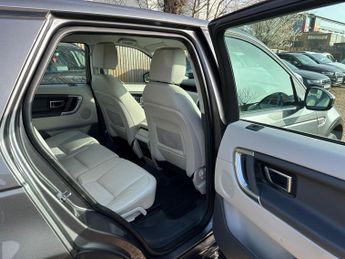 Land Rover Discovery Sport 2.0 TD4 SE Tech Auto 4WD Euro 6 (s/s) 5dr