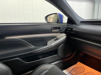 Lexus RC 2.5 300h F Sport CVT Euro 6 (s/s) 2dr