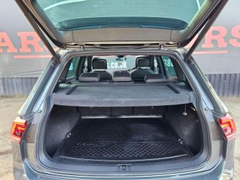 Volkswagen Tiguan 2.0 TSI R-Line DSG 4Motion Euro 6 (s/s) 5dr