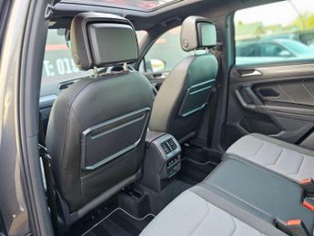 Volkswagen Tiguan 2.0 TSI R-Line DSG 4Motion Euro 6 (s/s) 5dr