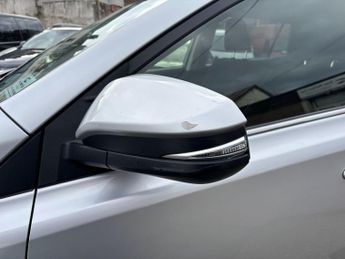 Toyota RAV4 2.0 V-Matic Icon Multidrive S 4WD Euro 5 5dr