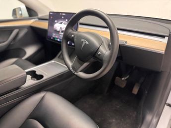 Tesla Model Y (Dual Motor) Long Range Auto 4WDE 5dr
