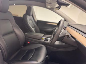 Tesla Model Y (Dual Motor) Long Range Auto 4WDE 5dr