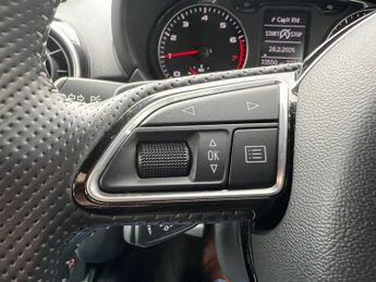 Audi A1 1.4 TFSI S line Sportback S Tronic Euro 6 (s/s) 5dr (Nav)