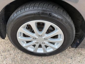 Toyota Prius 1.5 CVT 4dr