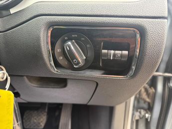 Skoda Superb 2.0 TDI Elegance DSG 4WD Euro 5 5dr