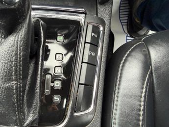 Skoda Superb 2.0 TDI Elegance DSG 4WD Euro 5 5dr