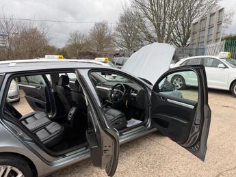 Skoda Superb 2.0 TDI Elegance DSG 4WD Euro 5 5dr