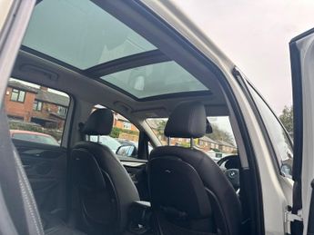 BMW 2 Series Gran Tourer 2.0 218d Luxury Auto Euro 6 (s/s) 5dr