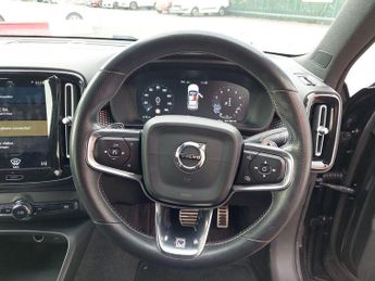 Volvo XC40 2.0 T5 R-Design Auto AWD Euro 6 (s/s) 5dr