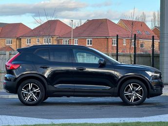 Volvo XC40 2.0 T5 R-Design SUV 5dr Petrol Auto AWD Euro 6 (s/s) (247 ps)