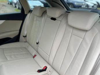 Audi A4 Avant 2.0 TDI 35 Sport Edition S Tronic Euro 6 (s/s) 5dr