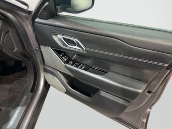 Land Rover Range Rover Velar 3.0 D300 HSE Auto 4WD Euro 6 (s/s) 5dr