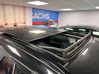 Land Rover Range Rover Velar 3.0 D300 HSE Auto 4WD Euro 6 (s/s) 5dr