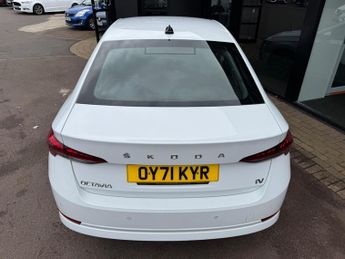 Skoda Octavia 1.4 TSI iV 13kWh SE Technology DSG Euro 6 (s/s) 5dr