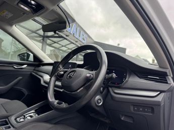 Skoda Octavia 1.4 TSI iV 13kWh SE Technology DSG Euro 6 (s/s) 5dr