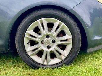 Vauxhall Corsa 1.4i 16v Design Hatchback 3dr Petrol Automatic (a/c) (163 g/km, 