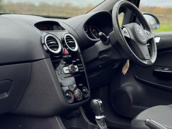 Vauxhall Corsa 1.4i 16v Design Hatchback 3dr Petrol Automatic (a/c) (163 g/km, 