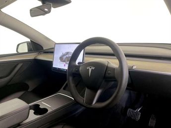 Tesla Model Y SUV 5dr Electric Auto RWD (346 ps)