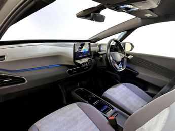 Volkswagen ID.3 Pro Performance 58kWh Life Hatchback 5dr Electric Auto (204 ps)
