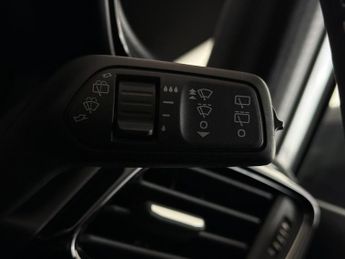 Ford Fiesta 1.0T EcoBoost Titanium Auto Euro 6 (s/s) 5dr