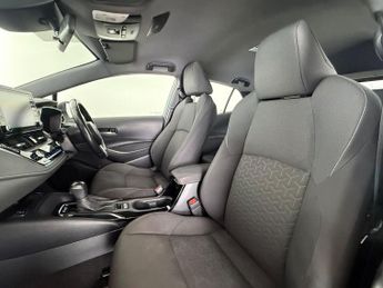 Toyota Corolla 1.8 VVT-h Icon Tech CVT Euro 6 (s/s) 5dr