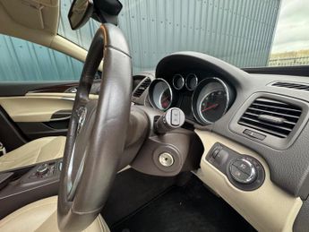 Vauxhall Insignia 2.0 CDTi Elite Nav Auto Euro 5 5dr