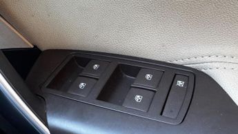 Vauxhall Insignia 2.0 CDTi Elite Nav Auto Euro 5 5dr