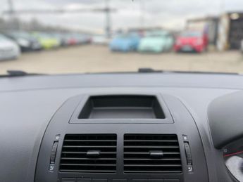 Volkswagen Polo 1.4 S 5dr