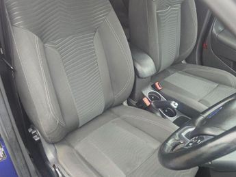 Ford Fiesta 1.0T EcoBoost Titanium Euro 5 (s/s) 5dr