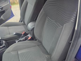 Ford Fiesta 1.0T EcoBoost Titanium Euro 5 (s/s) 5dr